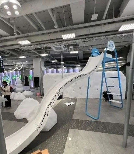 올리브영 성수동 플래그십 시공 사진 3